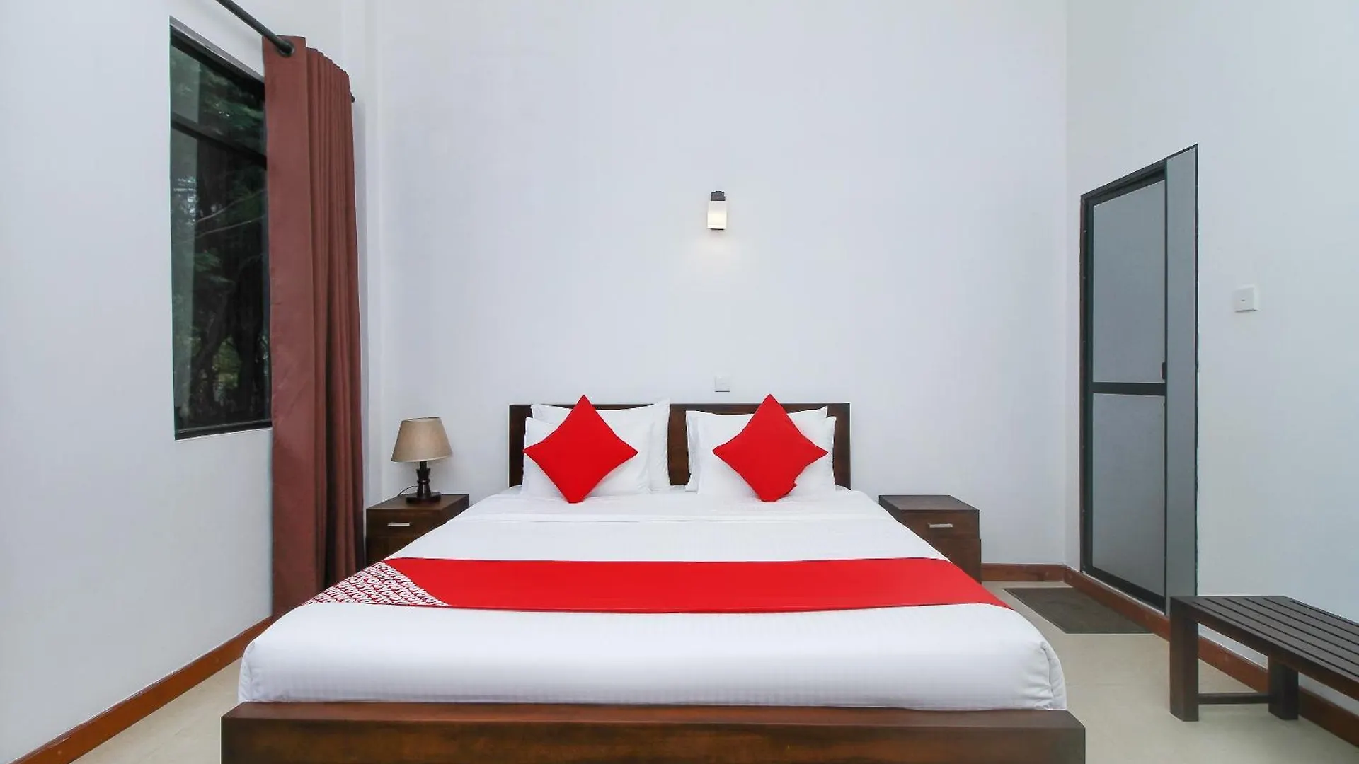 Delphin Hotel Nuwara Eliya Sri Lanka