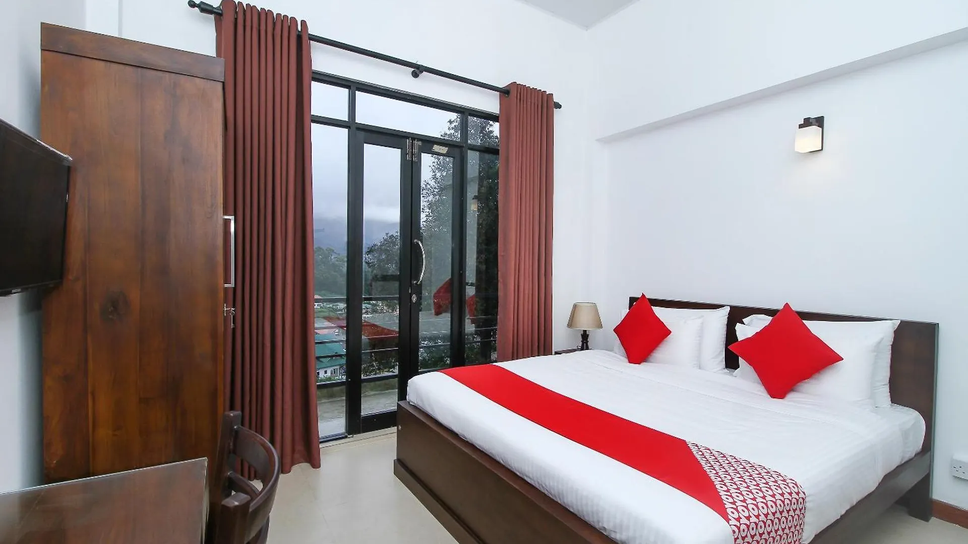 ***  Delphin Hotel Nuwara Eliya Sri Lanka